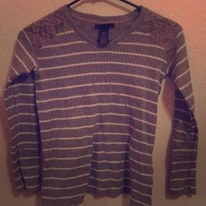 Girls Striped V-Neck Long Sleeve.